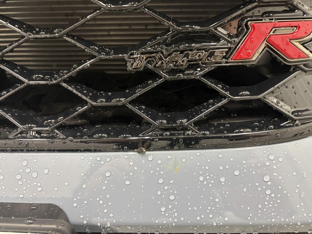 シビック TYPE R Racing Black Package メンテナンスコーティングブログの画像3　札幌・江別で高耐久ガラスコーティング