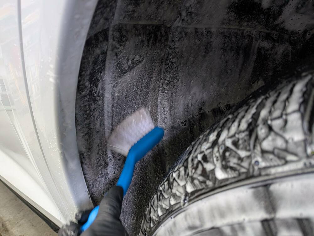 タイヤハウスの洗浄