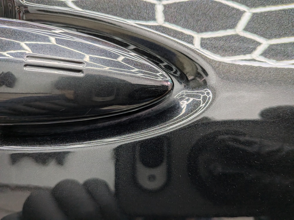 ハリアー PHEV Z メンテナンスコーティングブログの画像12　札幌・江別で高耐久ガラスコーティング