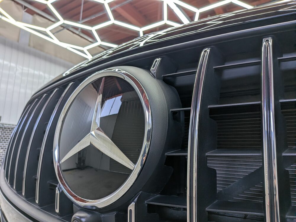 メルセデスベンツ AMG GLC 43 4MATICコーティングブログの画像2 札幌・江別で高耐久ガラスコーティング
