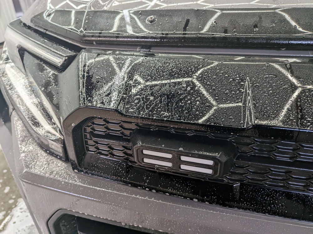 トヨタ RAV4 ハイブリット アドベンチャーコーティングブログの画像7 札幌・江別で高耐久ガラスコーティング