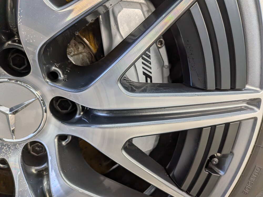 メルセデスベンツ AMG GLC 43 4MATICコーティングブログの画像13 札幌・江別で高耐久ガラスコーティング