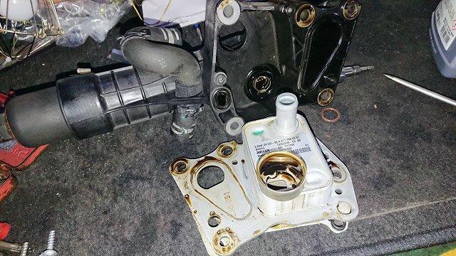 パーツのパルカ (株)北翔 - メルセデスベンツ W212 E250 エンジンオイル漏れ